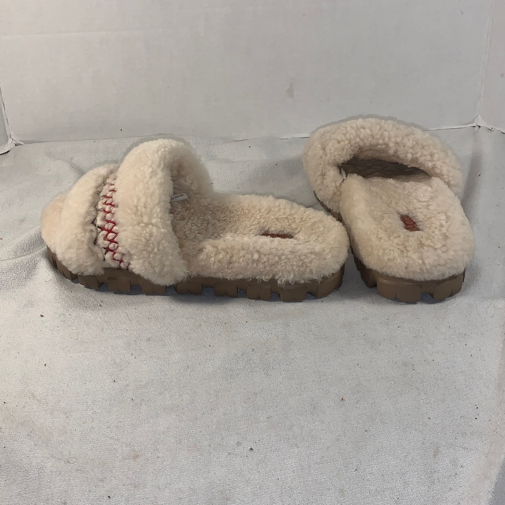 UGG Women’s Cozetta Braid Natural Beige Slide Slippers Size 6